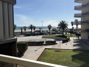 Canet Studio à 50 m de la plage vue mer et climatisation